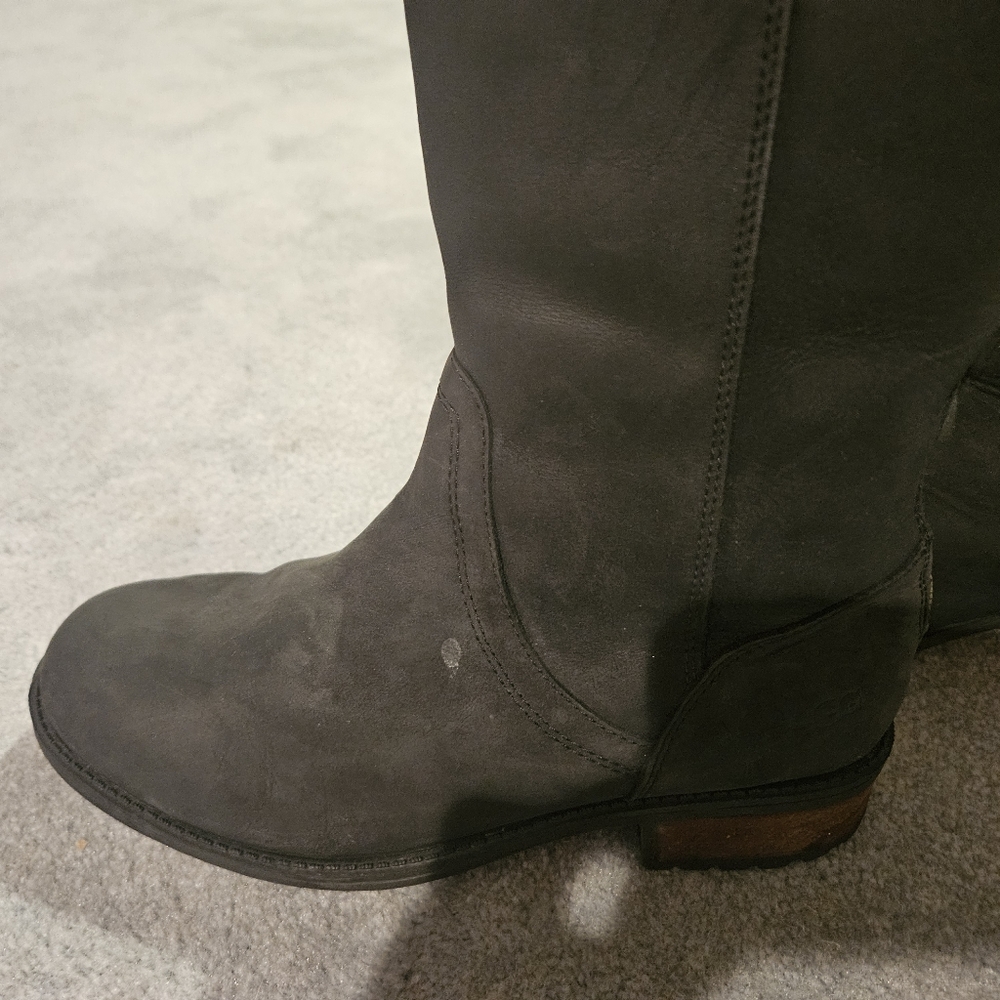 UGG Seldon Tall 1009201 Black Womens Boots, Size 7 - Picture 12 of 15
